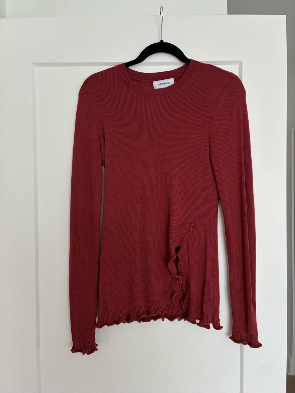& other stories ruffled hem slit top